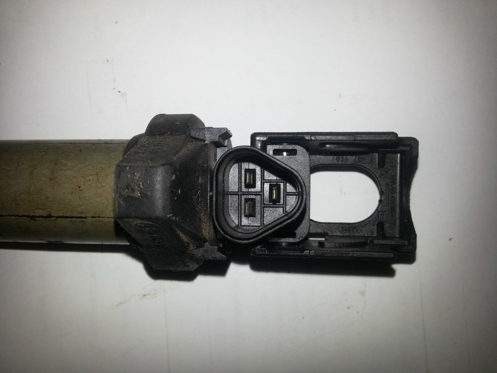 BMW 318i 2002 MODEL COIL PACK FITS 2.0 LITRE 4 CYLINDER GENUINE WITH