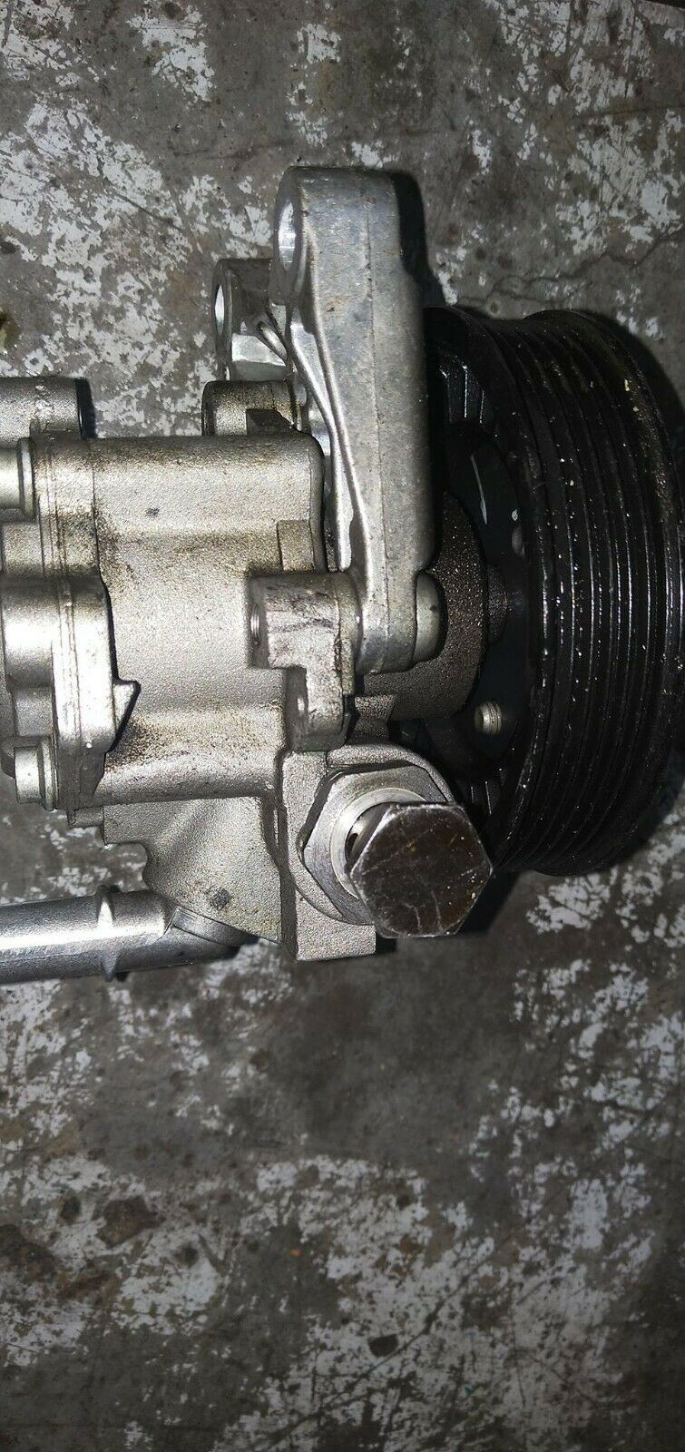 BMW E90 E91 E92 N52 3SERIES MODEL POWER STEERING PUMP 2.5 LITRE P/N