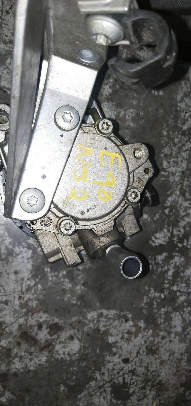 BMW E90 E91 E92 N52 3SERIES MODEL POWER STEERING PUMP 2.5 LITRE P/N