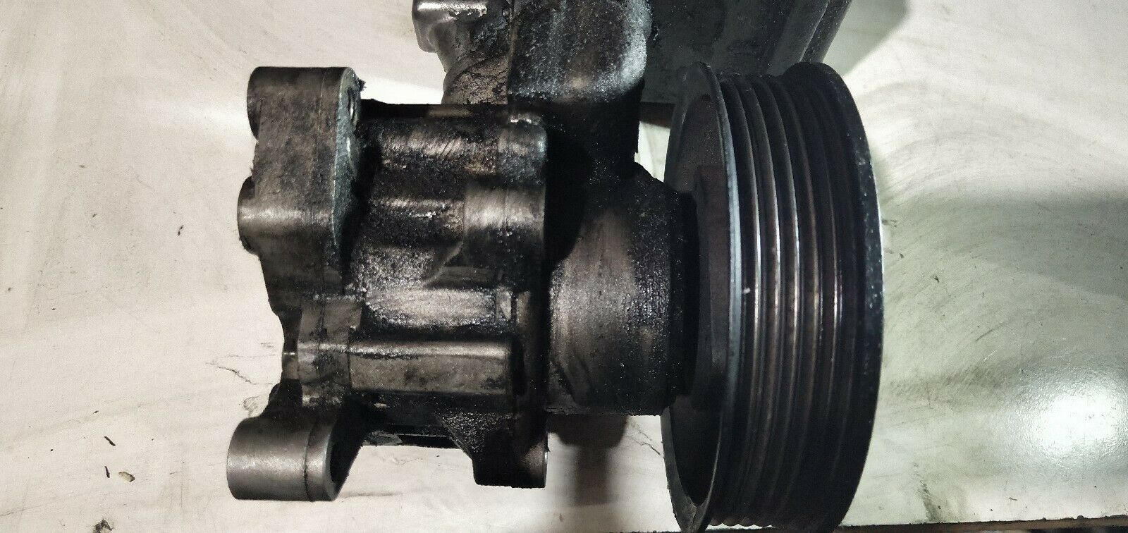 MERCEDES BENZ W163 ML500 POWER STEERING PUMP 5.0 V8 FITS 20012005