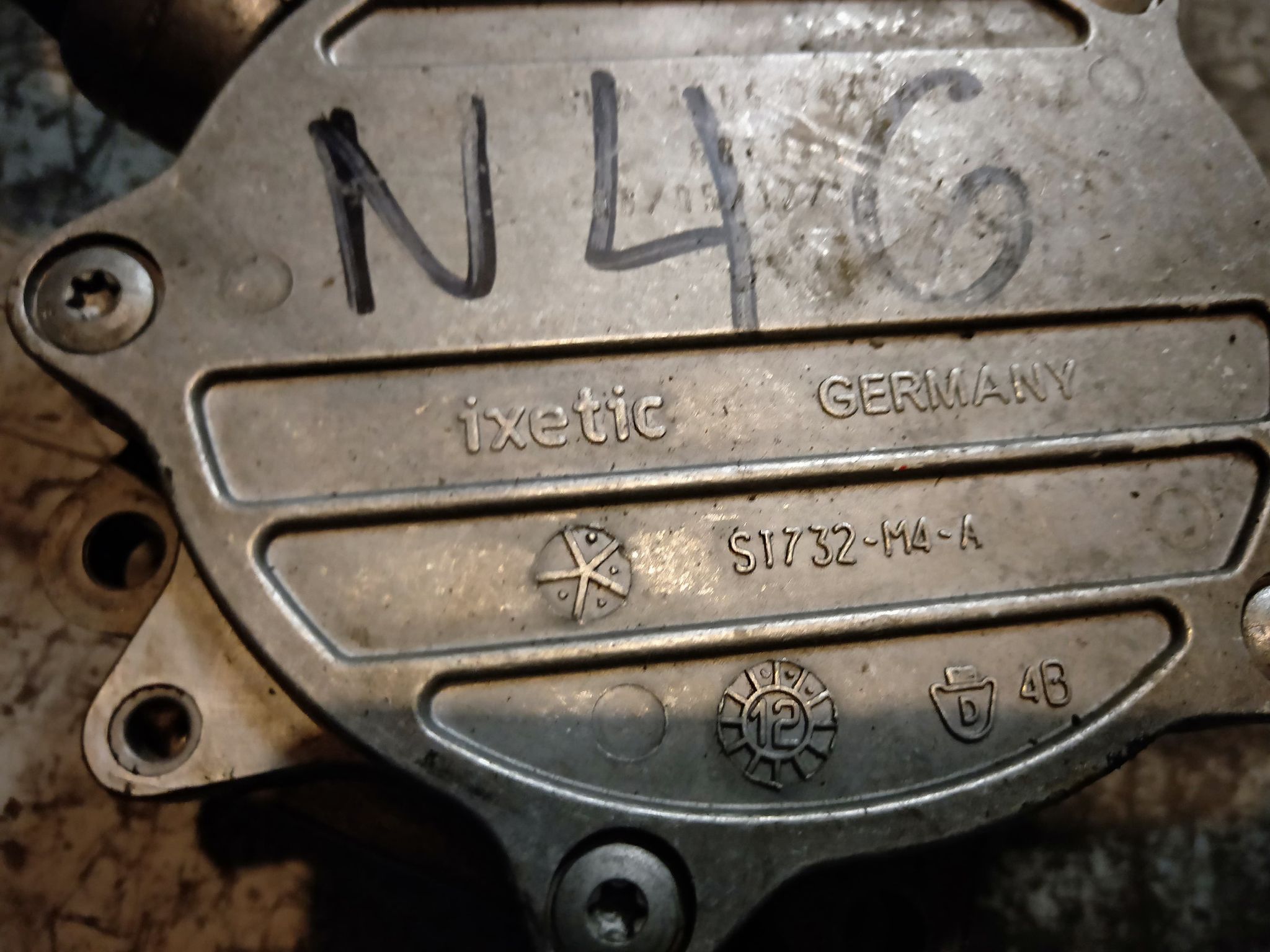 BMW ENGINE BRAKE VACUUM PUMP N46 ENGINE S1732M4A GENUINE MELBOURNE