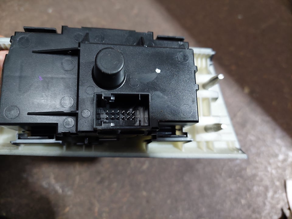 BMW E90 3SERIES MODEL HEADLIGHT SWITCH CONTROL P/N 9169406 FITS 0913