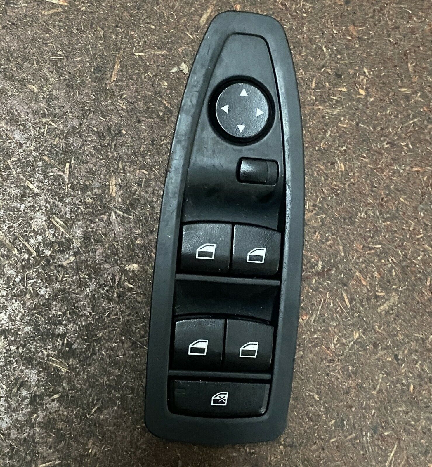 BMW F30 328i 2012 WINDOW SWITCH CONTROL 11/112/19 920810801 RIGHT